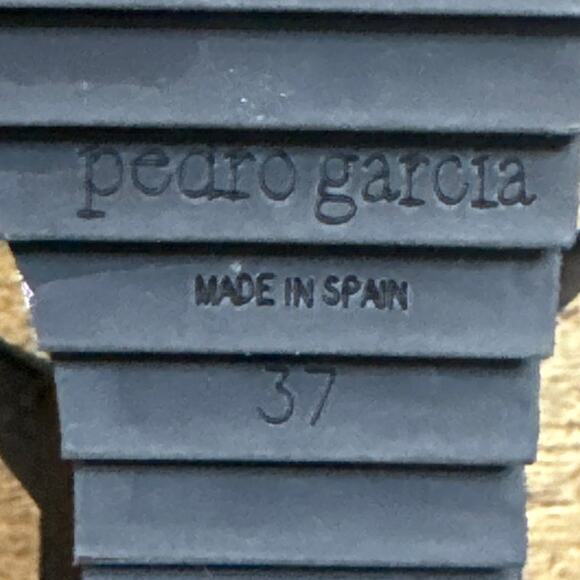 NEW Pedro Garcia Black Leather Wedge Sandals Cross Strap Gold Studded Size 37 7 - Picture 11 of 11